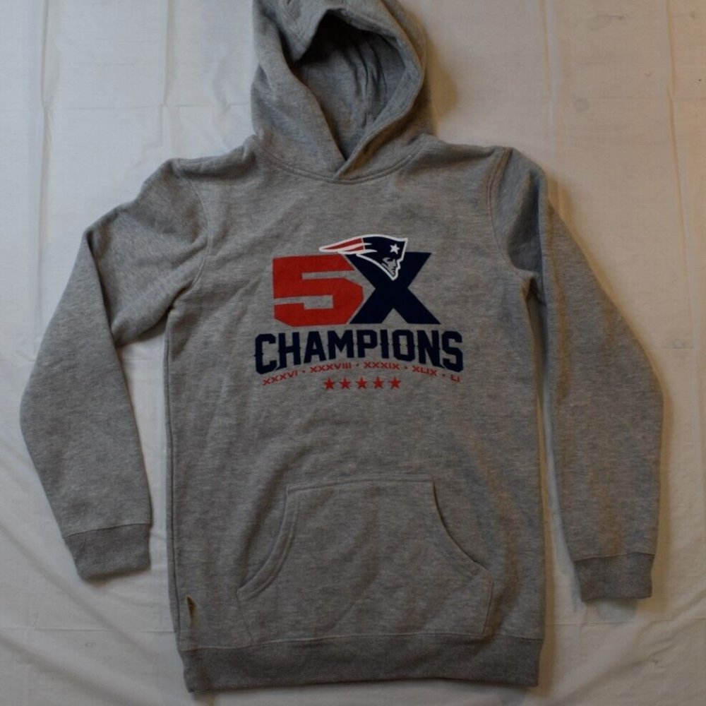 Outerstuff Boys NFL New England Patriots 5X Super Bowl Champions Hoodie XL(18)